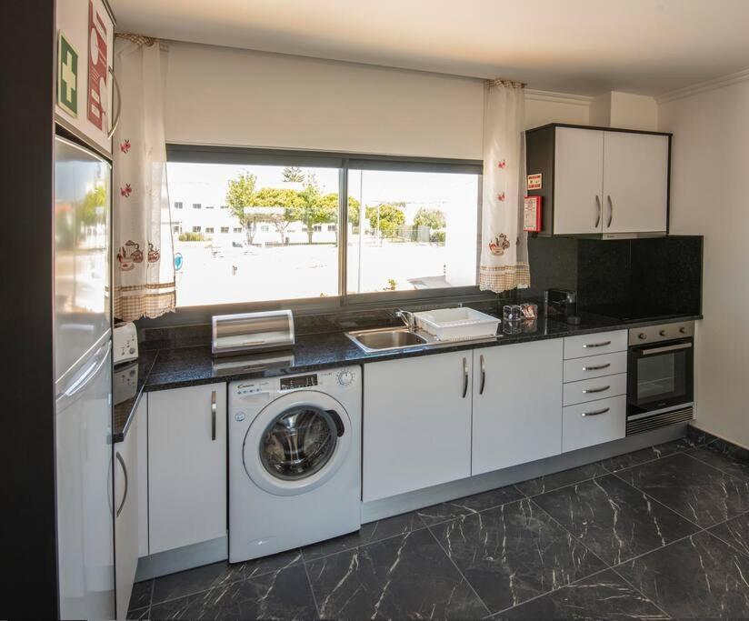 Sunset House Apartment Vila do Bispo Bagian luar foto