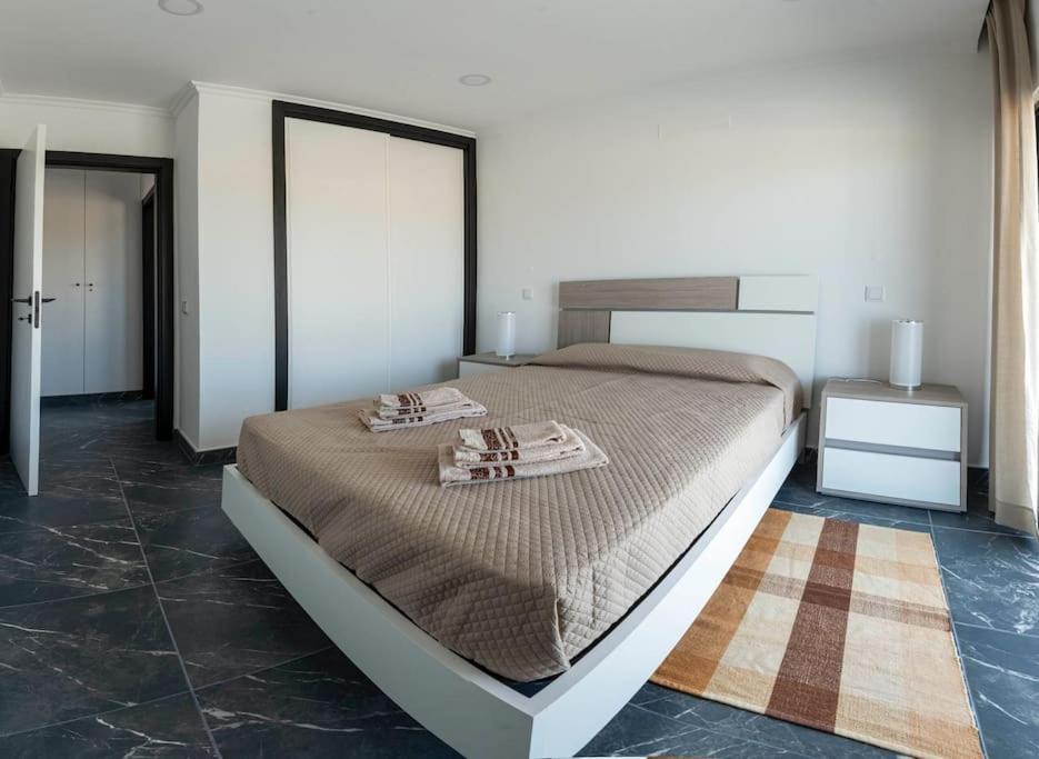 Sunset House Apartment Vila do Bispo Bagian luar foto