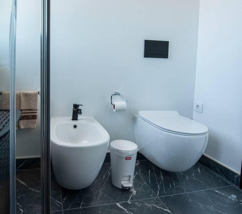 Sunset House Apartment Vila do Bispo Bagian luar foto